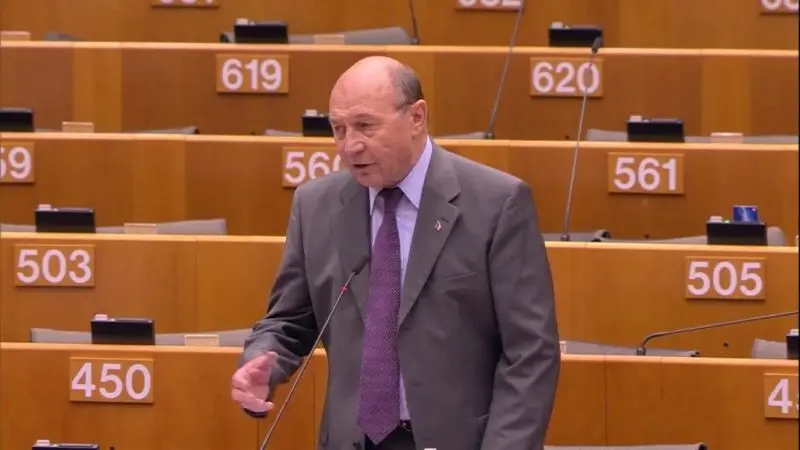 Traian Băsescu în Parlamentul European. Foto Facebook