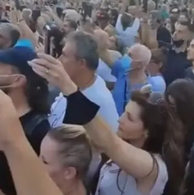 Mii de greci au protestat în Atena. FOTO: Captură video