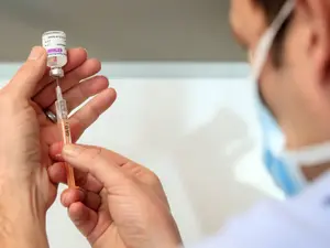 Campania de vaccinare anti-COVID continuă în forță / bbc.com