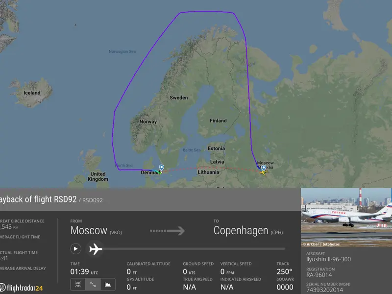 Cât ocolește un avion rusesc pentru a ajunge de la Moscova la Copenhaga. / Foto: Flightradar24.com, Facebook