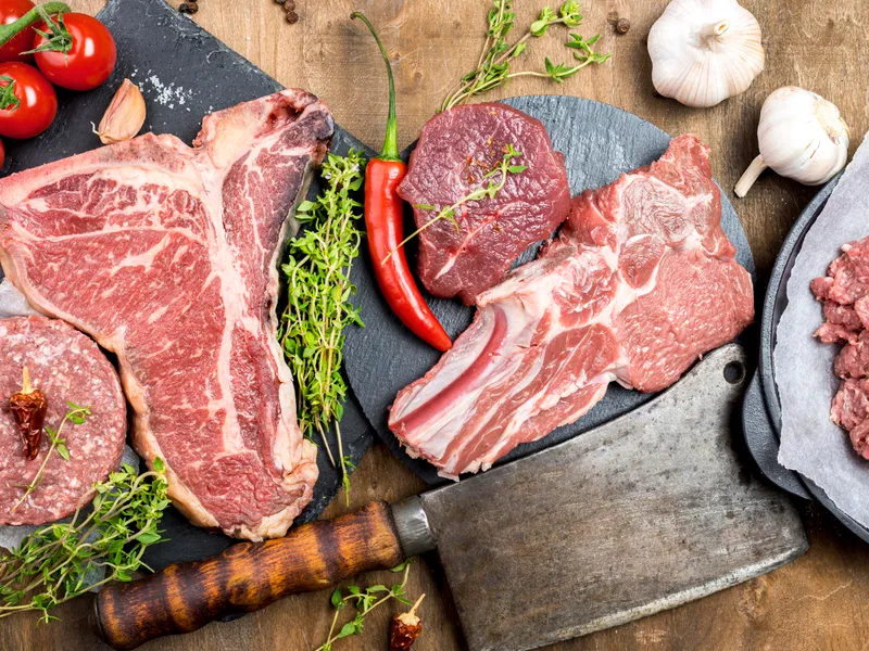 Amenzi de 68.000 lei pentu comercianții de carne. Ce au găsit inspectorii ANSVSA în magazine Foto: Freepik (fotografie cu caracter ilustrativ)