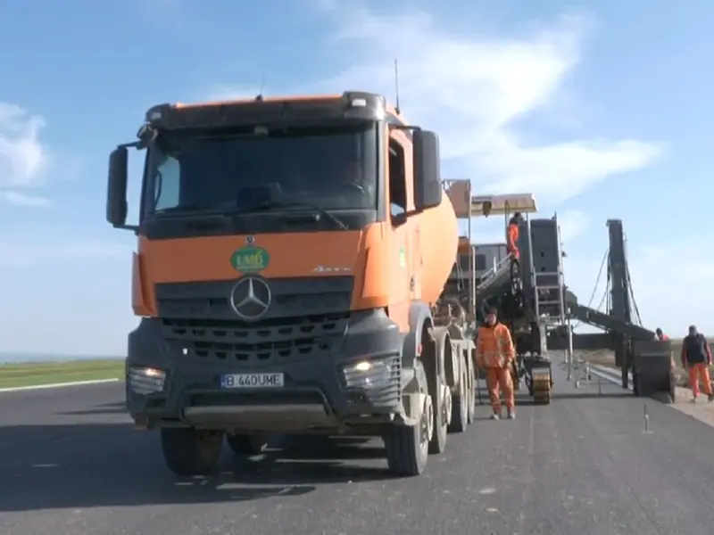 Când vom circula pe primii kilometri din Autostrada A7 Foto: captură Facebook/ Sorin Grindeanu