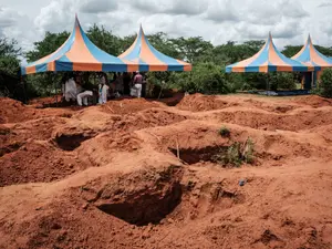 Cadavrele a 201 adepți ai unei secte au fost descoperite în gropi comune, în Kenya Foto: Profimediaimages.ro