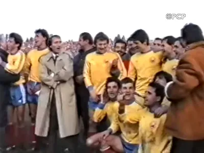 Valentin ceaușescu a sărbătorit victoria împreună cu fotbalițtii Foto: captură Youtube