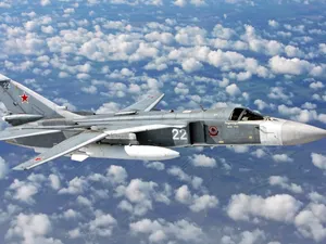 Rusia ridică în aer avioane de atac Su-24M, de recunoaştere şi război electronic SU-24MP și de luptă miltirol Su-30. / Foto: airforce-technology.com