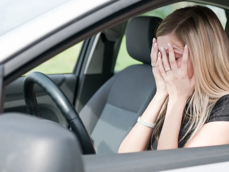 5 dintr-o lovitură! O șoferiță s-a urcat la volant și a făcut prăpăd pe o stradă din Cluj-Napoca - Foto: Profimedia images