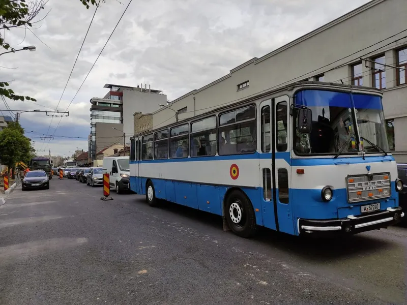 Povestea „Ratei”, a autobuzului Roman Diesel 111 care a transportat România zeci de ani - Foto: monitorulcj.ro