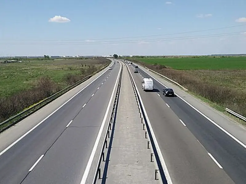 3,2 miliarde de euro pentru încă un ciot de autostradă şi un drum expres. Care sunt acestea - Foto: Wikimedia/Strainu/CC BY-SA 4.0