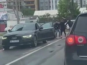 Urmărire și bătaie în trafic ca în filme, în Galați. Un bărbat și-a tăiat verișorul cu maceta - Foto: Facebook/Pro Lider FM