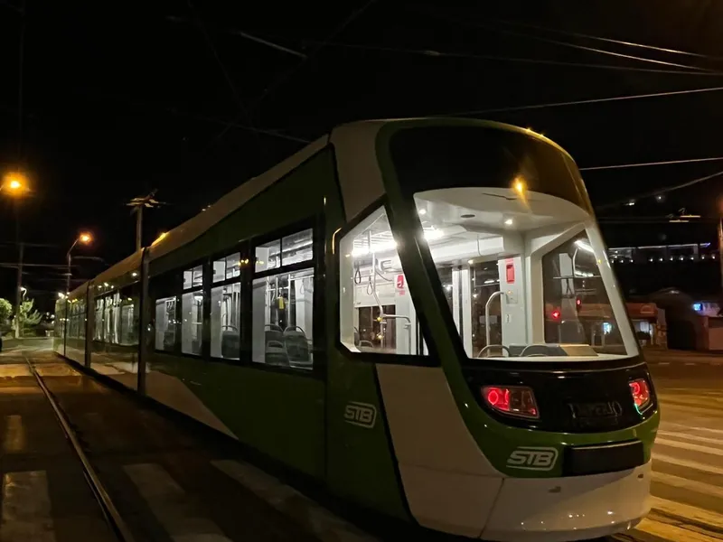 STB a efectuat primele teste pe traseu cu noul tramvai Astra Imperio Metropolitan. / Foto: Asociatia Metrou Usor, Facebook