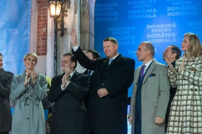 Klaus Iohannis a c\;igat ;i al doilea mandat de pre;edinte al României. Inquam Photos / Lavinia Cioaca