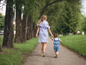 Ce salariu trebuie să primești după ce te întorci din concediu maternal? Ai postul asigurat? - Foto: Freepik