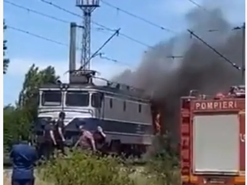 Locomotivă, în flăcări / FOTO: captură youtube.com