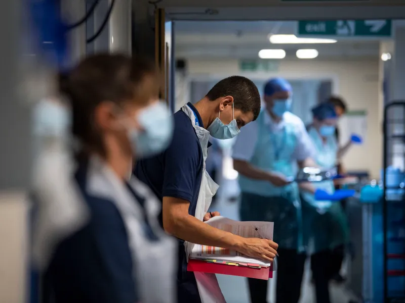 Numărul infectărilor din Anglia a scăzut cu două treimi faţă de ianuarie/FOTO: Getty