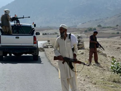 Talibanii au preluat controlul luni asupra oraşului Aibak, în nordul Afganistanului/FOTO: Aljazeera