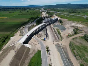 Scumpirile pun în pericol construcția de drumuri. / Foto: Asociația Pro Infrastructură, Facebook