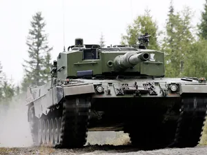 Germania trimite în Ucraina primul transport, cu mult-aşteptatele tancuri Leopard 2 - Foto: Flickr/Metziker