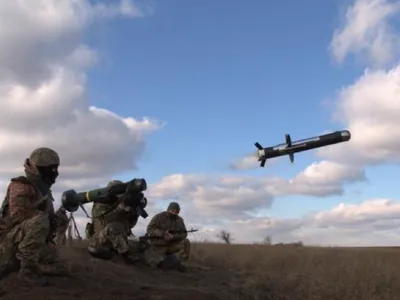 Militari ucraineni lansează o rachetă antitanc Javelin/ Foto: Profimedia Images