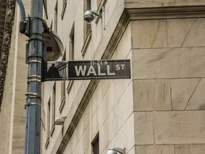 Wall Street dă afară de pe bursă cele mai mari trei companii telecom deținute de statul chinez/FOTO: unsplash.com