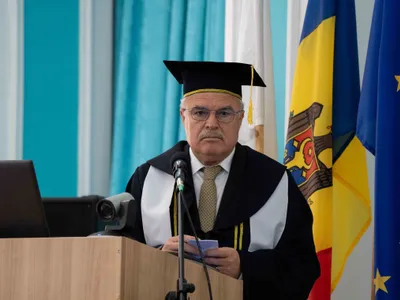 Profesorul Gheorghe Popa a primit distincția Doctor Honoris Causa în Republica Moldova - Foto: ziuadeazi.md