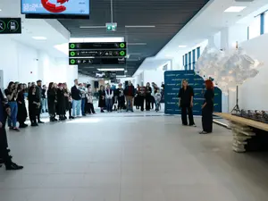 Momentul intrării României în Schengen a fost marcat printr-o expoziție de artă pe Aeroportul Iași Foto: RWC