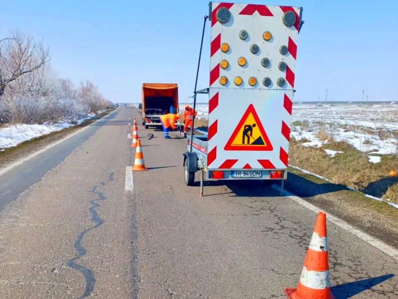 Autostrăzile și șoselele din România, „bombardate” de ger. Șoferii își distrug mașinile - Foto: Facebook/CNAIR