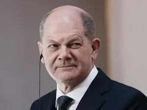 Cancelarul german Olaf Scholz, spionat de STASI în anii '80, când era lider al TSD. / Foto: euronews.com