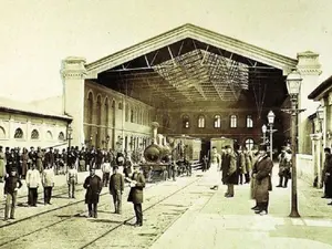 București-Giurgiu, prima cale ferată din România a fost inaugurată în 1869, primul tren plecând din gara Filaret - Foto: Facebook/România Regală