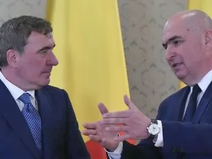 'Ficusul a dormit pe el 10 ani!' Reacție dură după ce Gheorghe Hagi a primit 'Steaua României' în grad de cavaler