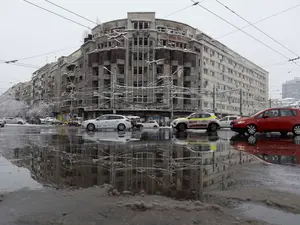 Multe blocuri din București sunt lipsite de apă caldă și căldură - Foto: INQUAM Photos/Octav Ganea - cu rol ilustrativ