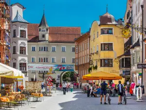 Românii care stau în Austria vor primi noi bonusuri în conturi. Statul vine cu un sprijin puternic Foto: Profimedia Images ( fotografie cu caracter ilustrativ)