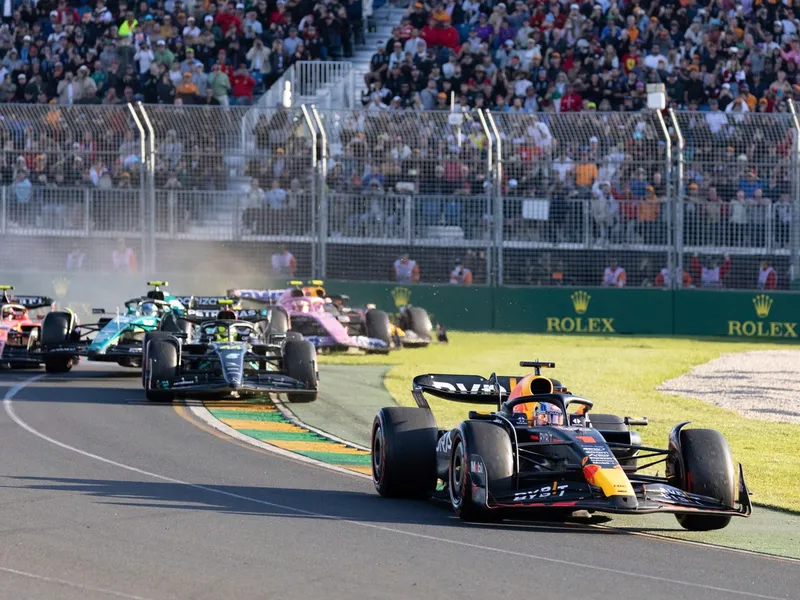 Max Verstappen a fost de neoprit în Marele Premiu al Australiei. - Foto: Profimedia Images