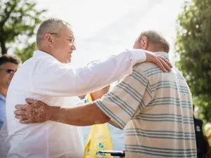 Nicolae Ciucă, primit cu brațele deschise de constănțeni la Ziua Marinei  - FOTO: Facebook/ PNL (rol ilustrativ)