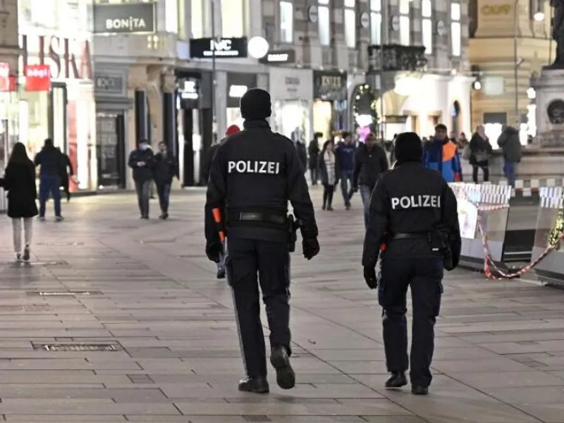 Austria ia în calcul un lockdown doar pentru persoanele nevaccinate anti-COVID. / Foto: straitstimes.com