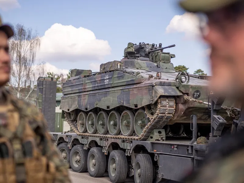 Vehiculul de luptă de infanterie de tip Marder este produs de către compania germană Rheinmetall - Foto: Profimedia Images