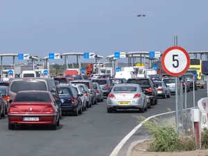 Coadă la Nădlac. Sursa foto: stirileprotv.ro