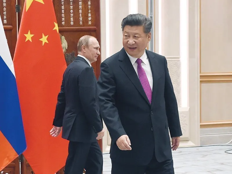 Președintele Chinei,   Xi Jinping, este foarte  conștient că țara sa  este cu mulți pași în fața  Rusiei lui Vladimir Putin