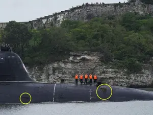 Submarinul nuclear rusesc a început să se dezmembreze în drum spre Cuba. Putin amenința SUA cu el - Foto: X/ @TheReasonable66