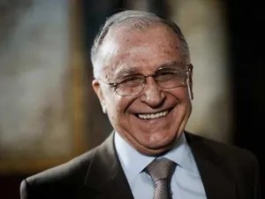 Ion Iliescu își scrie al doilea volum de memorii/ Foto: Arhiva