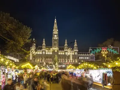 Târgul de Crăciun de la Viena din anii trecuți. Sursa foto: wien.info