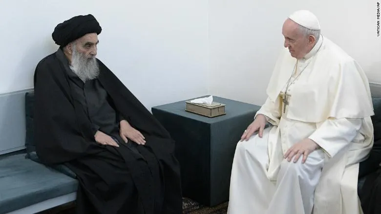 Ayatollahul Ali al-Sistani, cea mai înaltă autoritate religioasă a musulmanilor şiiţi din Irak şi din lume, a declarat că este preocupat de faptul ca toţi creştinii din Irak să trăiască în pace. / Foto: cnn.com