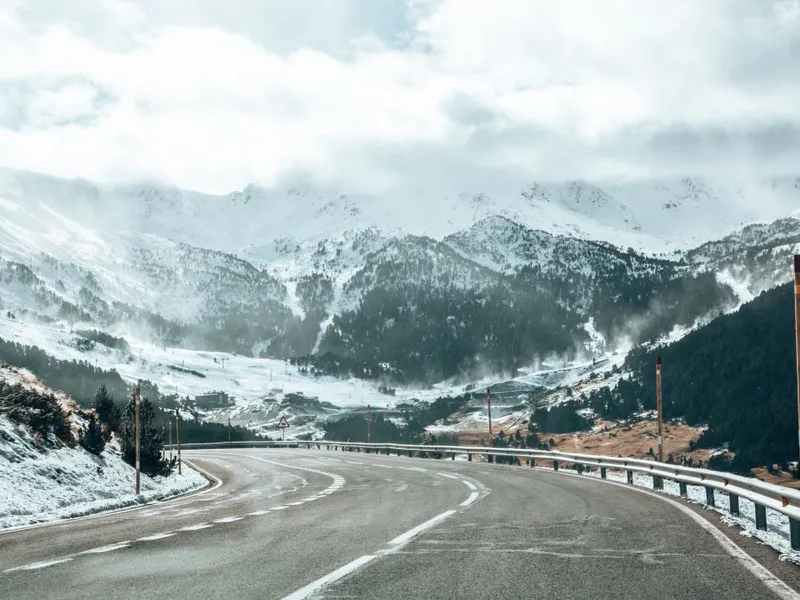 1.000.000.000 Є costă construcţia primului lot din Autostrada Unirii. Unde este situat acesta? - Foto: Freepik/wirestock (Imagine cu rol ilustrativ)