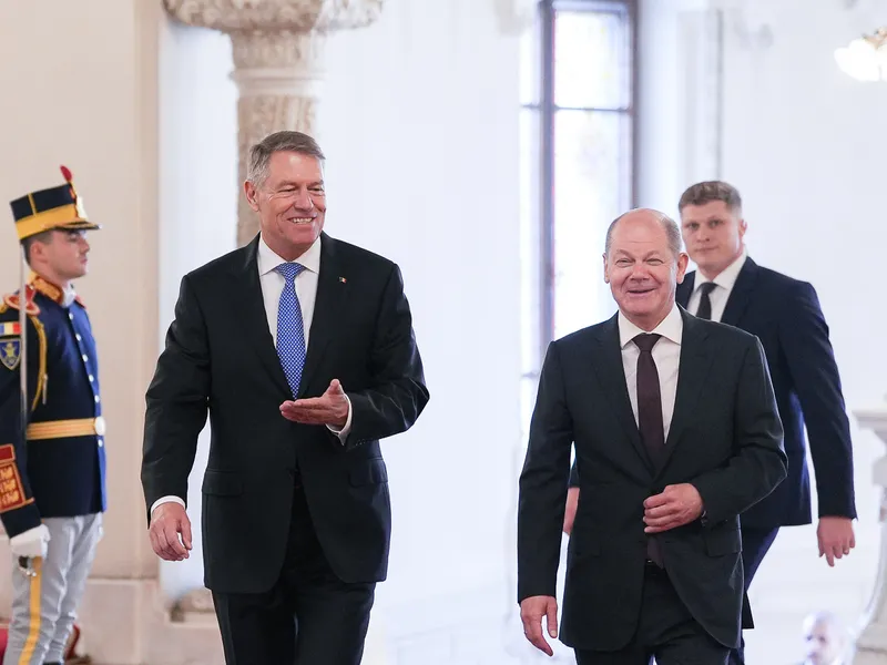 Klaus Iohannis l-a primit pe Olaf Scholz la Palatul Cotroceni. - Foto: presidency.ro