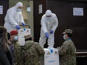 România va primi 10 milioane de doze de vaccin. Foto Inquam Photos/George Călin