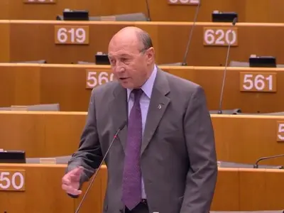 Traian Băsescu în Parlamentul European. Foto Facebook