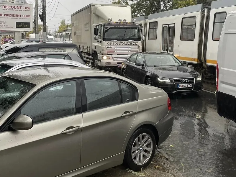 Aglomerație pe calea Giulești Foto: facebook/Sorin Zugravu