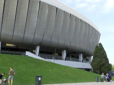 Autoritățile dintr-un oraș al României au decis să transforme un stadion într-un mall. Motivul Foto: Observatorul (fotografie cu caracter ilustrativ)