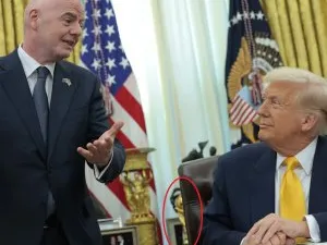 Obiectul bizar pe care Donald Trump îl are în birou: ”Este hilar pentru mine”. FIFA a negat că este adevărat