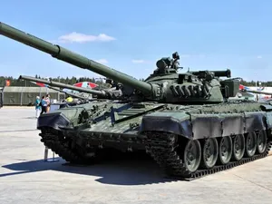 Tanc T-72 de producție sovietică- Foto: Wikipedia/ Vitali V. Kuzmin