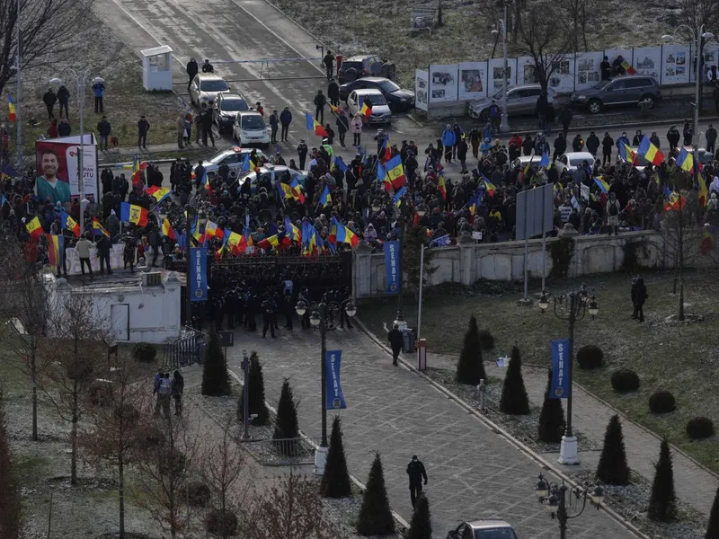 Cum au pătruns protestatarii în curtea Parlamentului. Explicațiile Ministerului de Interne, Foto Inquam Photos/Octav Ganea